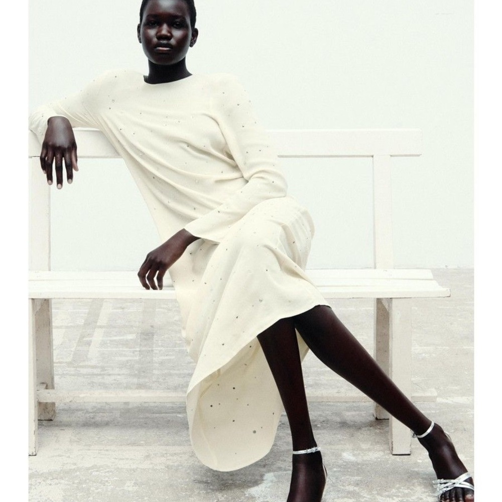 Zara | Open Back Elegant Cream Long Sleeve Dress
